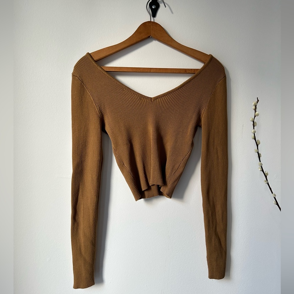 Forever 21 Ribbed and cropped off the shoulder brown shirt size small